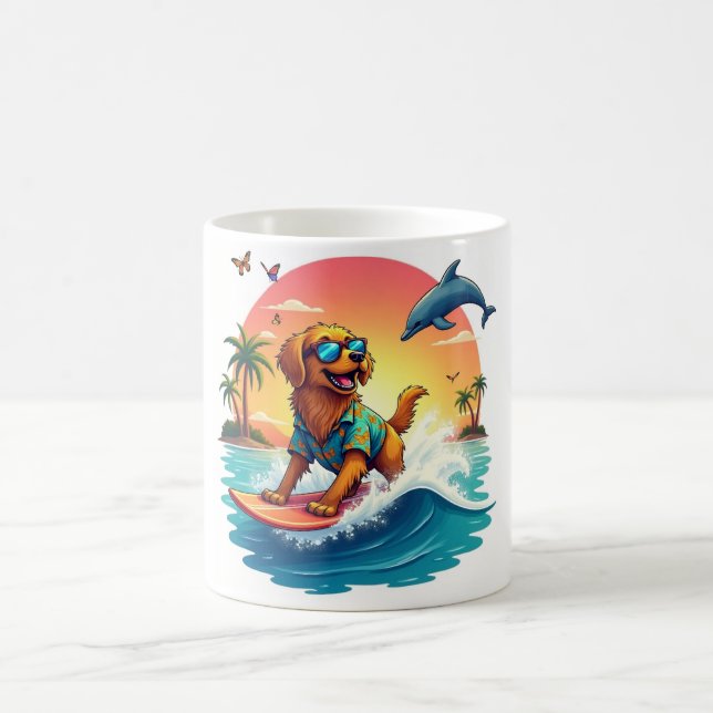 Surf Pup 🏄‍♂️ Golden Retriever Beach Mug Kaffemugg (Center)