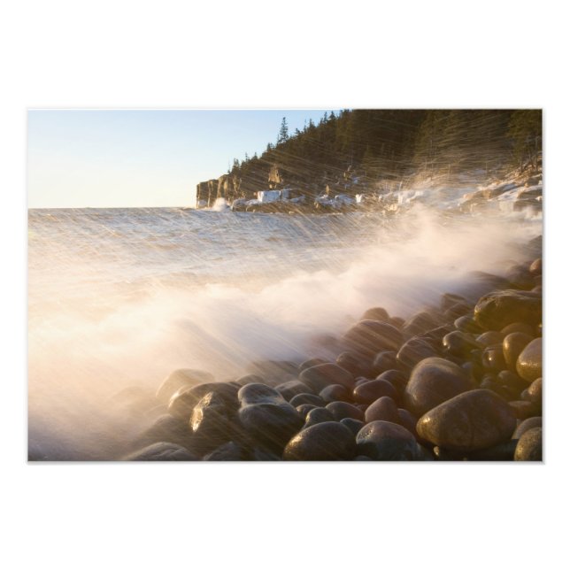 Surf sköljer över kullerstenarna i Monument Fototryck (Framsidan)