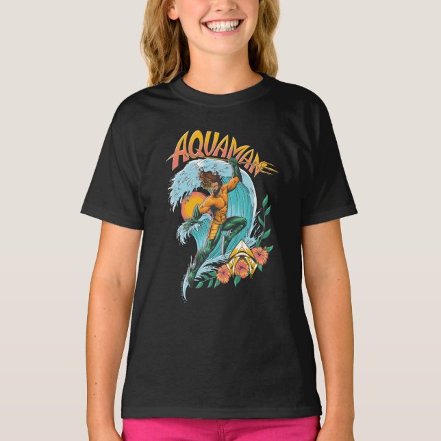 Surfa av Aquaman och Trident Stigning Graphic T Shirt (Framsida)