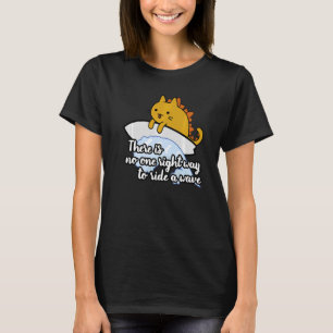 Surfa catzilla surfare way att köra våg t shirt