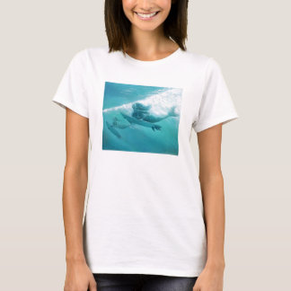 surfa för sjöjungfruar t-shirt