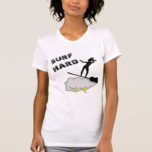 Surfa hård som en häxa tee shirt (Framsida)