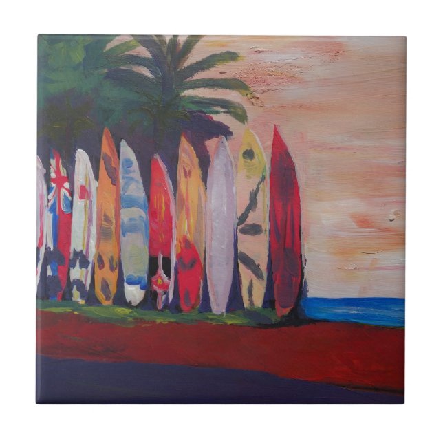 Surfa stiger ombord staketväggen på sjösidan kakelplatta (Framsidan)