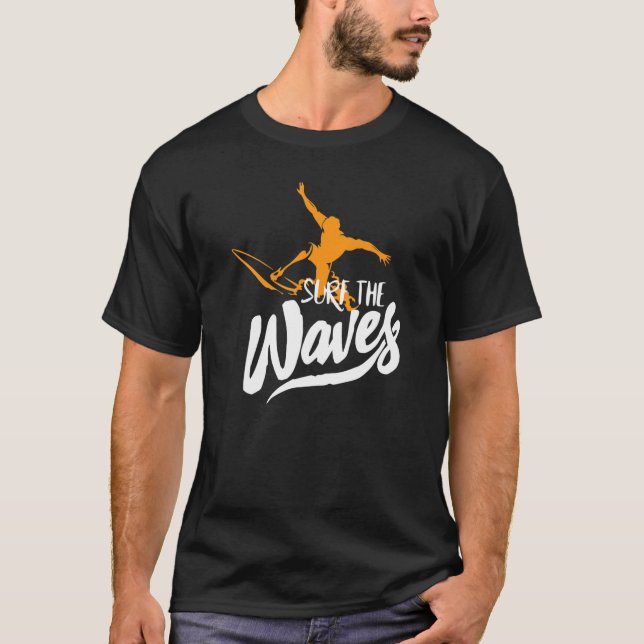 Surfa Vågar Surfing T Shirt (Framsida)