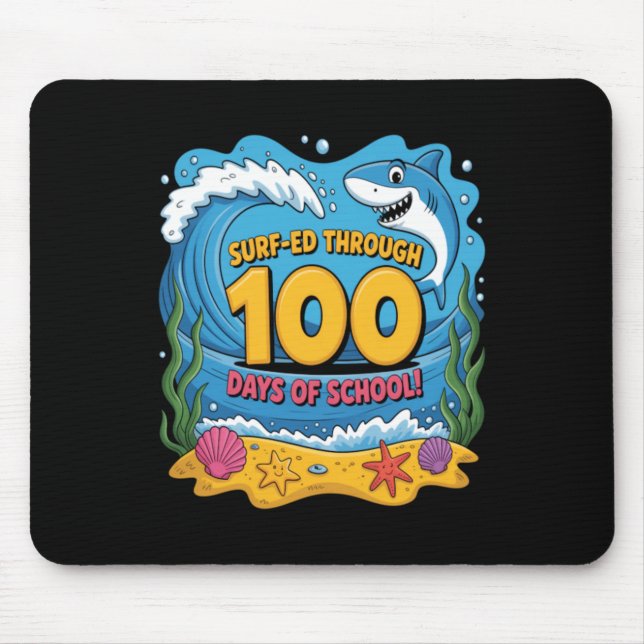 Surfade genom 100 dagar av skolan rolig haj musmatta (Framsidan)