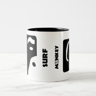 SurfaMunkey logotyp på en mugg