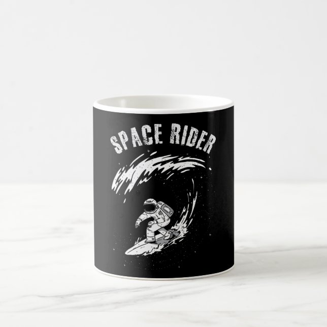 Surfande Astronaut Rymdåkare Kaffemugg (Center)