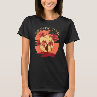 Surfande Mamma Vintage Surfer För Mäns Kvinnors 1 T Shirt