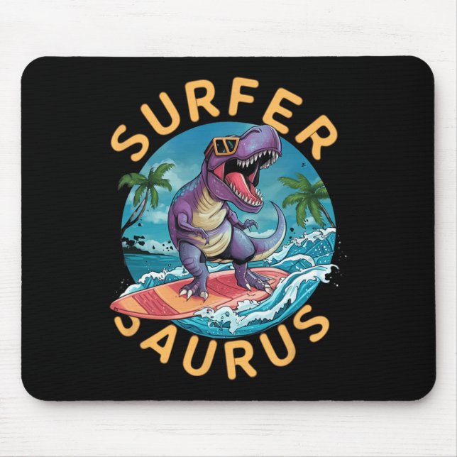 Surfande Saurus T-Rex Dinosaurier Surfing Dino Rid Musmatta (Framsidan)