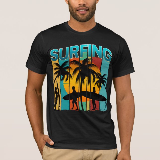 surfande sommarsemester surfa t shirt (Framsida)