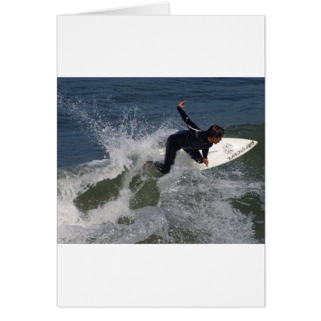 Surfande surfare Vinkara oceanen Hälsningskort (Framsidan)