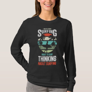 Surfande tankar om Surfa Surfer 70-talets solnedgå T Shirt