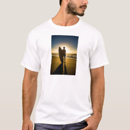 Surfares silhuett under soluppgången tee shirt