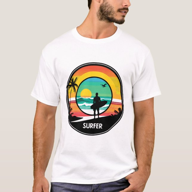 Surfares solnedgång strand retro cirkel illustrati t shirt (Framsida)