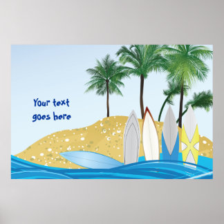 Surfbrädor på en tropisk strand med handflatan trä poster