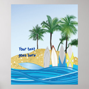 Surfbrädor på en tropisk strand med handflatan trä poster