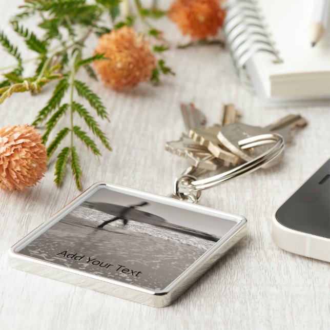 Surfer av Shirley Taylor Fyrkantig Silverfärgad Nyckelring (Sidan)