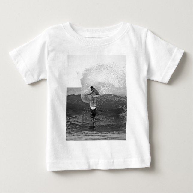 Surfer Dane Reynolds surfing El Salvador Tee Shirt (Framsida)