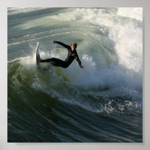 Surfer i en vätedräkt Poster