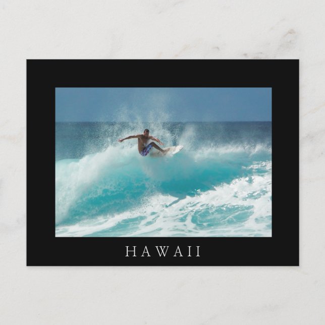 Surfer på ett stort svart Hawaii-vykort Vykort (Framsida)