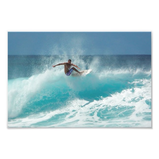 Surfer på ett stort vågfoto fototryck (Framsidan)