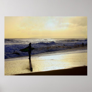 Surfer vid Sunset på Kauai Beach, Niihau på Horizo Poster