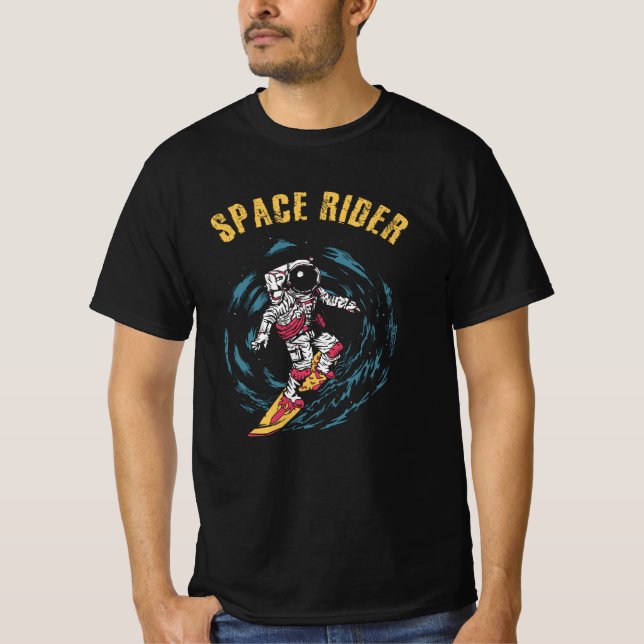 Surfing Astronaut Space Rider Surfer T Shirt (Framsida)