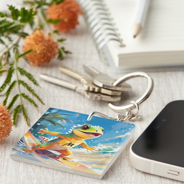 Surfing Gecko Riding the Vågar (Högra Framsidan)