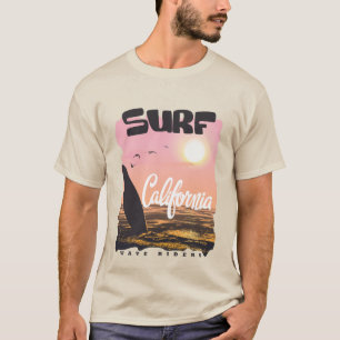 Surfing in California & Hawaii - Stunning Beach De T Shirt