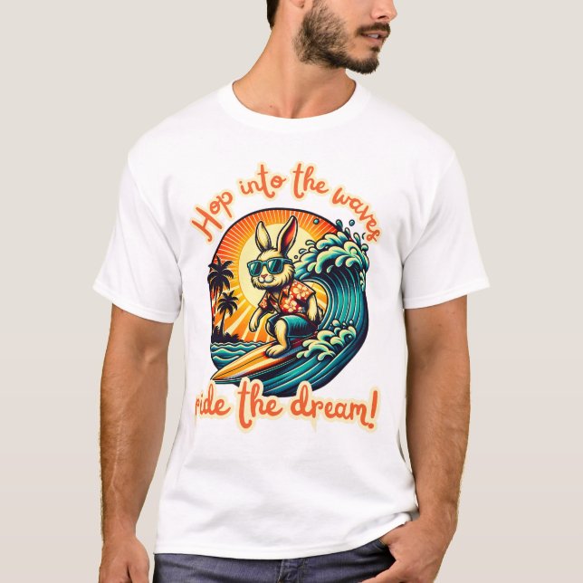 Surfing Rabbit Riding Ocean Vågar T Shirt (Framsida)