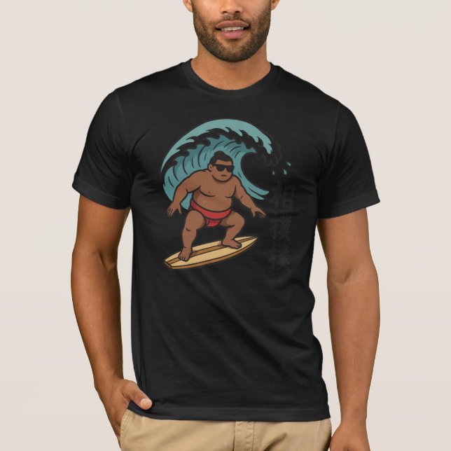 SURFING SUMO T SHIRT (Framsida)