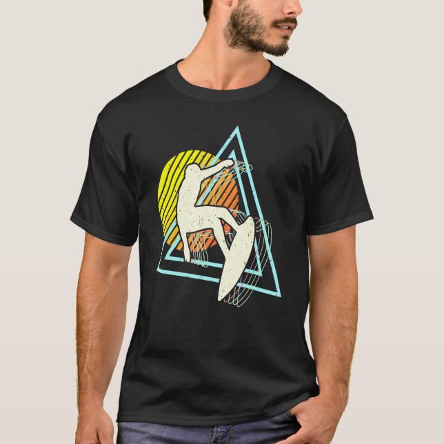 Surfing Surfer Sunset Vaporwave Surfboard T Shirt (Framsida)