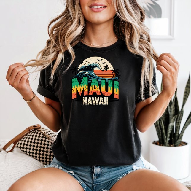 Surfing Witch på Broom Maui Hawaii Halloween T Shirt (Skapare uppladdad)