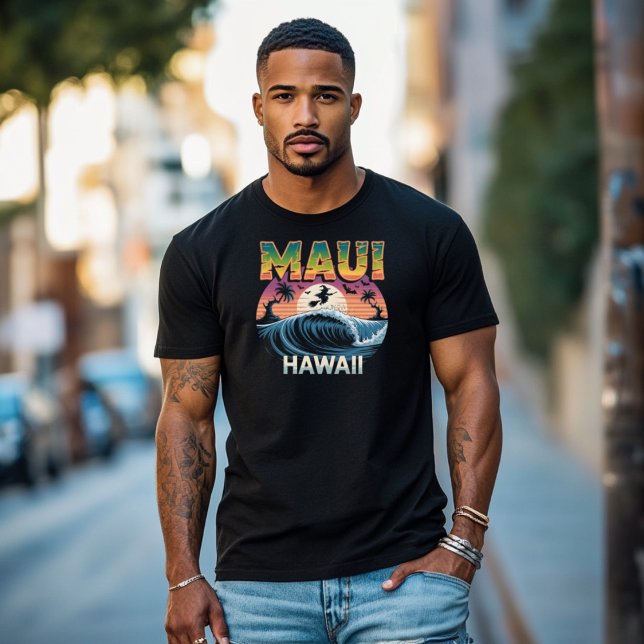 Surfing Witch på Broom Maui Hawaii Halloween T Shirt (Skapare uppladdad)