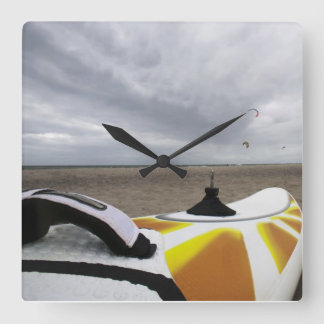 surfingbräda fyrkantig klocka