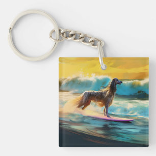 Surfning av afghansk hound Beach-färg