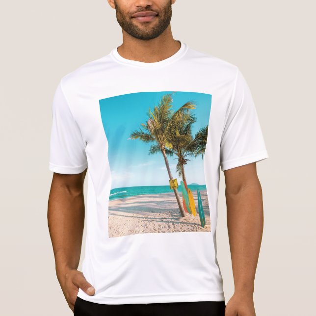 Surfor på stranden dekorativ kudde t shirt (Framsida)
