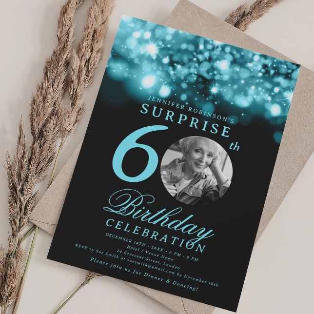 SURPRISE 60:e födelsedagskalendern Turkos Midnight Inbjudningar (SURPRISE 60th Birthday Turquoise Midnight Glam Invitation)