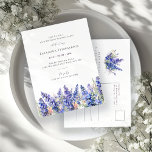 SURPRISE PARTY 30års födelsedag Juli Flower Inbjudan Vykort<br><div class="desc">Skapa ett vackert sommarfödelsedagstema för firande i juli runt juli månads födelsemånd - Blå larkspur. Larkspur kallas också Delphinium.</div>