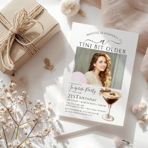 SURPRISE PARTY A Tini Bit Older Martini 21:a Inbjudningar