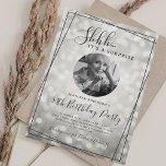 SURPRISE Photo 50th Birthday Silver Sparkle Bokeh Inbjudningar<br><div class="desc">An elegant "50th Birthday" party invitation design with personalized photo,  modern typography and a bokeh lights background.</div>