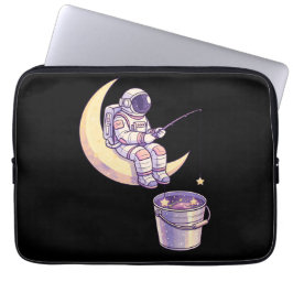 Surreal astronaut som fiskar efter stjärnor Väggko Laptop Fodral