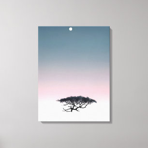 Surreal drömlandschap: Flytande träd och måne Canvastryck