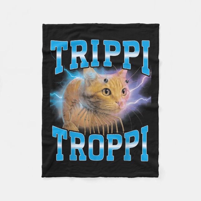 Surreal Italy Brainrot Meme Trippi Troppi Cat Fu Fleecefilt (Framsidan)