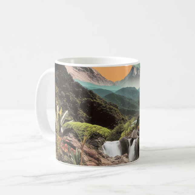 Surreal tropisk dal med vattenfall kaffemugg (Framsida vänster)