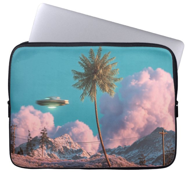 Surreal UFO and Palm Tree Mountain Scene Laptop Fodral (Framsidan)