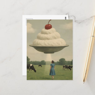Surreal UFO-dessert i en mejeribete Vykort