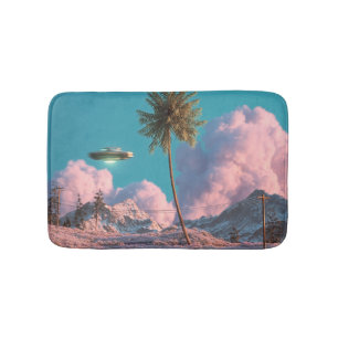 Surreal UFO- och palmtrotsbergsscen Badrumsmatta