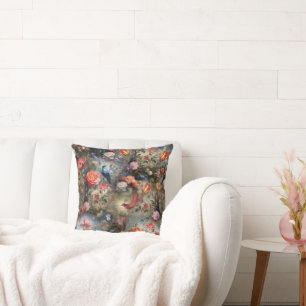 Surrealist Art med blommor och fåglar Kudde