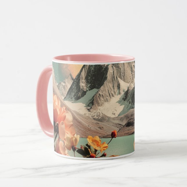 Surrealistiskt berglandskap med blommande blommor mugg (Framsida vänster)